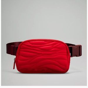 Team Canada Quilted Everywhere Belt Bag